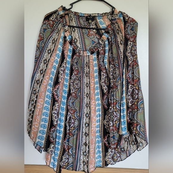 Melissa Paige Tops - Melissa Paige Women's Pleated Bell Sleeve Tunic Size Large